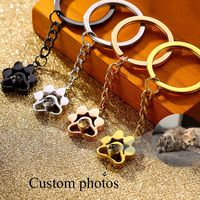 Porte-clés personnalisé en acier inoxydable avec projection photo, pendentif patte avec photo d'animal de compagnie, porte-clés commémoratif, anniversaire