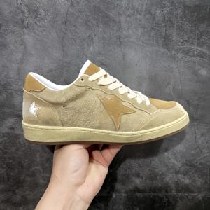 Zapatillas de Lujo de Alta Calidad Tallas Grandes Diseño Desgastado Transpirables Zapatos Planos con Estrellas Zapatos para Caminar al Aire Libre que Aumentan la Altura - Product Image 4