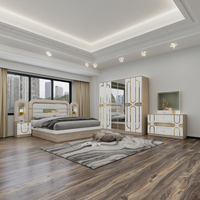 DAVINI Ensemble de chambre à coucher moderne pour hôtel avec tête de lit éclairée et rangement, 5+ tiroirs réglables, tailles Queen/King/Full, MDF/Bois, finition brillante