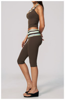 Ensemble de sport 2 pièces extensible brossé pour femme, effet deux pièces, débardeur et pantalon capri, absorbant les chocs, effet ventre plat, pour Pilates et fitness