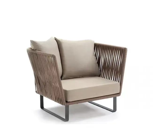 Mobilier d'extérieur de loisir imperméable canapé sectionnel d'extérieur avec cadre en métal pour hôtel villa et jardin en rotin PE osier