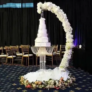 Grand support de gâteau de lustre de mariage d'or décor suspendu de supports de gâteau de cadre pour des événements