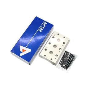 แผ่นปิดท่อร่วม Airtac รุ่น 4V-300M-3F - Product Image 1