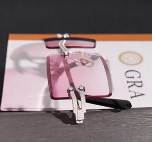 Nouvelles Lunettes de Soleil Tendance en Argent 925 avec Verres Roses et Branches en Moissanite, Personnalisables pour Hommes et Femmes - Product Image 1