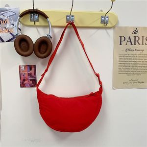 Nouvelle Collection Été 2026 : Sac Bandoulière Chic et Décontracté pour Femme – Le Sac « Dumpling » Tendance et Distinctif - Product Image 6