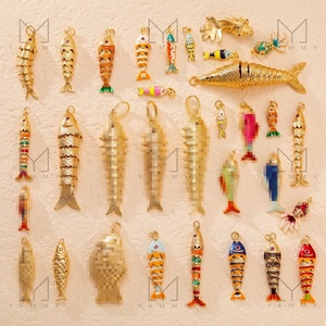 YFH002 charm in oro personalizzato in rame serie oceano accessori per creazione di gioielli a coda di pesce a forma di pesce ciondolo per fai da te - Product Image 1