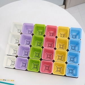 Venta <span class=keywords><strong>al</strong></span> <span class=keywords><strong>por</strong></span> <span class=keywords><strong>mayor</strong></span> de <span class=keywords><strong>macetas</strong></span> de tamaño pequeño, <span class=keywords><strong>macetas</strong></span> de plántulas de plástico cuadradas de colores <span class=keywords><strong>para</strong></span> jardín, vivero, paisaje, <span class=keywords><strong>macetas</strong></span>, <span class=keywords><strong>macetas</strong></span> - Product Image 4