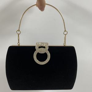 <span class=keywords><strong>Pochette</strong></span> de Soirée en Velours de Luxe pour <span class=keywords><strong>Femme</strong></span> avec Chaîne, Sacs à Main de Dîner en Cristal, Sacs de Soirée Tendance Noirs pour <span class=keywords><strong>Femme</strong></span>, Vente en Gros - Product Image 3