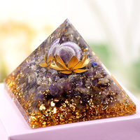 Neu eingetroffen: Yoga-Reiki-Energie-Deko – Quarzkristall-Kies, getrommelte Lotus-Harzpyramiden für spirituelle Heilung