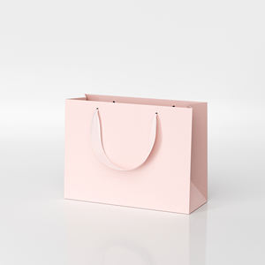 Sacs cadeaux en papier kraft en gros avec poignées personnalisées roses et blanches pour vêtements, chaussures, bougies et charbon de bois industriel artisanal - Product Image 2