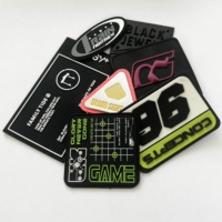 Autocollant de patch thermique en silicone Tpu 3d personnalisé étiquettes de vêtement étiquette de logo de marque étiquette 3d en silicone transfert de chaleur pour chaussures de sport