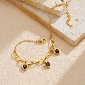 Heart Shape Gold Plated Zinc Alloy Bracelet With Black Stone Pendant For Gift - Product Image 3