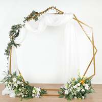 Support de toile de fond élégant en métal doré à double couche et polygone, idéal pour les mariages, les cérémonies, les événements et les décorations de remise de diplômes (OEM/ODM)