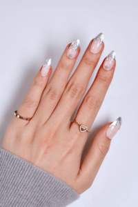 Uñas postizas de metal líquido ABS con estampado dorado, forma cuadrada, personalizadas OEM ODM, venta al por mayor de fábrica, efecto goteo plateado cromado. - Product Image 3