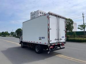 Camion de transport de fruits de mer vivants Foton 4x2 18T avec alimentation en oxygène, véhicule de transport de poissons vivants pour la logistique aquacole - Product Image 6