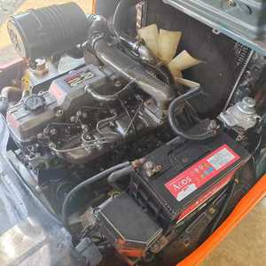 Carretilla elevadora diésel de 3 toneladas para tiendas de impresión y transpaletas agrícolas con componentes básicos incluidos - Product Image 6