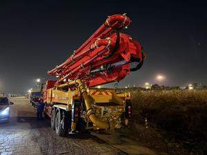 Pompes à béton chinoises 43m <span class=keywords><strong>Camion</strong></span> <span class=keywords><strong>pompe</strong></span> à béton SYM5300THBFS 430C-10 avec <span class=keywords><strong>prix</strong></span> compétitif - Product Image 6