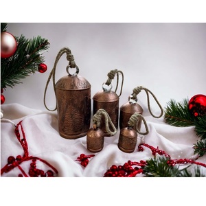 Campanas de Vaca Gigantes Rustic Harmony en Oferta, Construcción Metálica Resistente, Sonido Fuerte para la Gestión de Ganado y Granjas, Disponibles para la Venta - Product Image 4