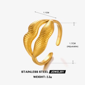 Anelli per Labbra Esagerati Placcati Oro in Acciaio Inossidabile, Anello Regolabile con Linee Labiali Hip-Hop per Gioielli da Donna - Product Image 5