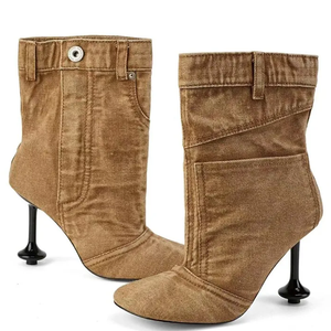 Bottines courtes à bout carré pour femme, avec talons personnalisés irréguliers, boutons et détails en denim, chaussures de scène à coupe large - Product Image 6