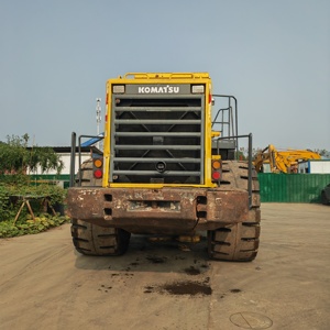 Chargeuse sur pneus Komatsu WA600-3 d'origine japonaise, pour travaux miniers intensifs, faible nombre d'heures de fonctionnement, en stock, prête à l'exportation - Product Image 6