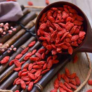 Baies de <span class=keywords><strong>Goji</strong></span> séchées biologiques de qualité supérieure Fruits secs naturels pour l'assaisonnement et les épices avec des avantages pour la santé Approvisionnement en gros en vrac - Product Image 5