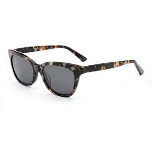 Lunettes de soleil de luxe de marque de créateur, forme carrée écaille de tortue noire, en acétate de haute qualité, légères, monture intégrale, protection UV400, unisexe - Product Image 1