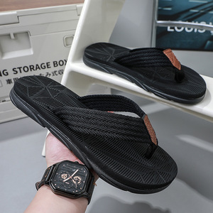 Nouvelles Claquettes <span class=keywords><strong>Homme</strong></span> Été 2025 Haut de Gamme Imprimées, Sandales Tendance à Semelle Épaisse en EVA, Confortables, Antidérapantes et Résistantes à l'Usure pour la Plage - Product Image 3