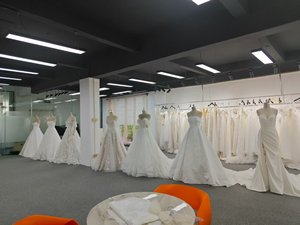 Elegant Modern A-Line Floor-Length Lace-Up <strong>Wedding</strong> <strong>Dresses</strong> with Pleat Off-Shoulder Simple Design for <strong>Maternity</strong> Bride Wholesale - Product Image 6