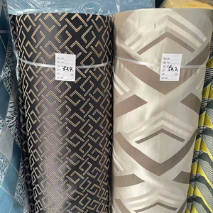Vente chaude Usine Professionnelle Tissé Polyester Jacquard <span class=keywords><strong>Rideaux</strong></span> <span class=keywords><strong>Tissus</strong></span> Respirant Blackout Tissu <span class=keywords><strong>D</strong></span>'<span class=keywords><strong>ameublement</strong></span> - Product Image 1