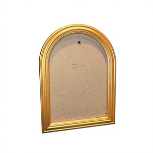 Cadre photo vertical en bois artisanal écologique, style rustique naturel, pour portraits de famille, souvenirs de mariage, décoration intérieure - Product Image 1