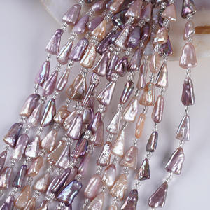 Vente en gros de perles d'eau douce naturelles de 18 cm, collier de perles DIY, forme triangulaire baroque, blanc, rose naturel, teinte violette, perles en vrac - Product Image 1