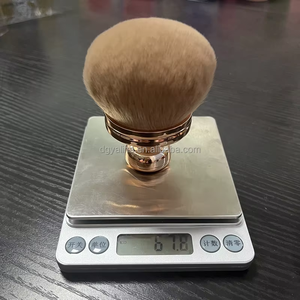 <span class=keywords><strong>Brocha</strong></span> <span class=keywords><strong>de</strong></span> maquillaje <span class=keywords><strong>de</strong></span> cuerpo Extra grande Blend & Blur para maquillaje <span class=keywords><strong>de</strong></span> piernas autobronceador y aplicador <span class=keywords><strong>de</strong></span> bronceador <span class=keywords><strong>brocha</strong></span> Kabuki <span class=keywords><strong>de</strong></span> cabeza redonda <span class=keywords><strong>de</strong></span> 3,2 pulgadas <span class=keywords><strong>de</strong></span> ancho - Product Image 3