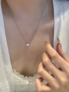 Xinfly HPHT CVD Lab Grown 1CT Oval Cut Diamond Pendant <b>Necklace</b> with 18k Gold IGI Certified - Product Image 5