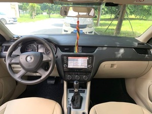 <span class=keywords><strong>Skoda</strong></span> <span class=keywords><strong>Octavia</strong></span> automatique berline d'<span class=keywords><strong>occasion</strong></span> 2015 - 1.6L <span class=keywords><strong>essence</strong></span> - Prête à l'exportation - Product Image 5