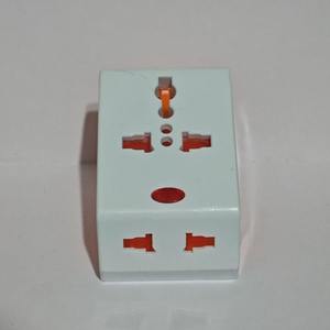 อะแดปเตอร์ปลั๊กอเนกประสงค์ของสหราชอาณาจักร 100-240V Ac Input วัสดุ Abs อะแดปเตอร์เดินทางแบบออลอินวันสำหรับสินค้าส่งออก - Product Image 4