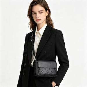 Sac messager en cuir de luxe personnalisé pour homme, sac à main, sac à dos en cuir végétalien, sac de voyage avec logo – Fabricant chinois - Product Image 5