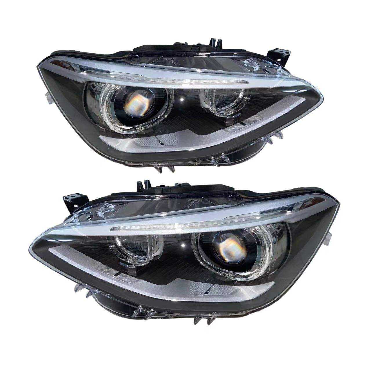 สีขาวอบอุ่น