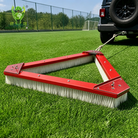 Brosse triangulaire pour gazon artificiel, outil d'entretien et de nettoyage pour terrains de football et terrains de sport
