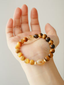 สร้อยคอโชคเกอร์ประดับลูกปัดไทเกอร์อายจาก <span class=keywords><strong>JoJo</strong></span> Jewelry พร้อมหินธรรมชาติและจี้รูปปลาเคลือบทอง 14K ปรับขนาดได้ เหมาะสำหรับงานปาร์ตี้สไตล์โบโฮ - Product Image 6