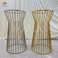 Vente en gros de table pour gâteau en or mobilier de mariage table haute moderne