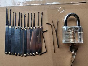 Échantillon Gratuit : Kit de <span class=keywords><strong>Crochetage</strong></span> de Serrure de 15 Pièces pour Serrurier avec <span class=keywords><strong>Cadenas</strong></span> d'Entraînement <span class=keywords><strong>Transparent</strong></span> - Product Image 3