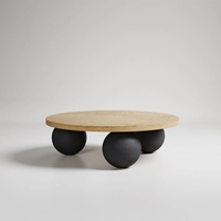 Table ronde moderne de luxe avec fond en boule de bois