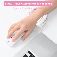 Tapis de souris en silicone transparent en forme de cœur avec repose-poignet, résistant à l'eau, anti-rayures, confortable pour le bureau et la maison