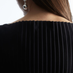 Nouveau produit Haut plissé personnalisé de haute qualité Haut à la mode sans manches <span class=keywords><strong>col</strong></span> <span class=keywords><strong>bateau</strong></span> haut pour femme - Product Image 4