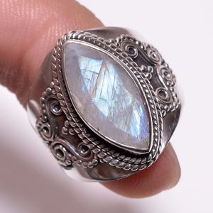 Vente en gros Bague en pierre de lune arc-en-ciel en argent sterling 925 Bijoux fins pour mariages et fêtes fabriqués par des exportateurs - Product Image 1