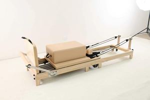 Reformer de Pilates Plegable de Madera de Arce con Resortes Importados y Cama Profesional de Cuero EVA para Equipos de Fitness en Casa y Estudio - Product Image 5