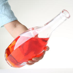 Botellas <span class=keywords><strong>de</strong></span> <span class=keywords><strong>vodka</strong></span> <span class=keywords><strong>de</strong></span> vidrio con calcomanía delicada, con corcho, <span class=keywords><strong>de</strong></span> 1000 ml y 1500 ml, <span class=keywords><strong>precio</strong></span> económico, Canadá, venta al por mayor - Product Image 4