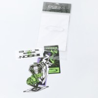 Autocollants en vinyle à thème festif très vendus pour la marque d'événements musicaux, la culture des jeunes, les produits de merchandising et l'expression créative