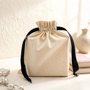 Pochette en coton réutilisable écologique avec cordon de serrage, logo personnalisé imprimé, résistance aux chocs pour les voyages, chaussettes, sous-vêtements, sèche-cheveux - Product Image 4